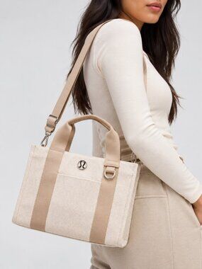 lululemon Two-Tone Canvas Mini Tote Bag 4.5L | Mojave Tan/Light Ivory